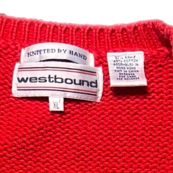 1990s red knitted Christmas wreath sweater vest (XL) - Picture 4 of 5